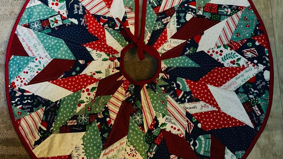 Star Burst Tree Skirt - A Free Pattern